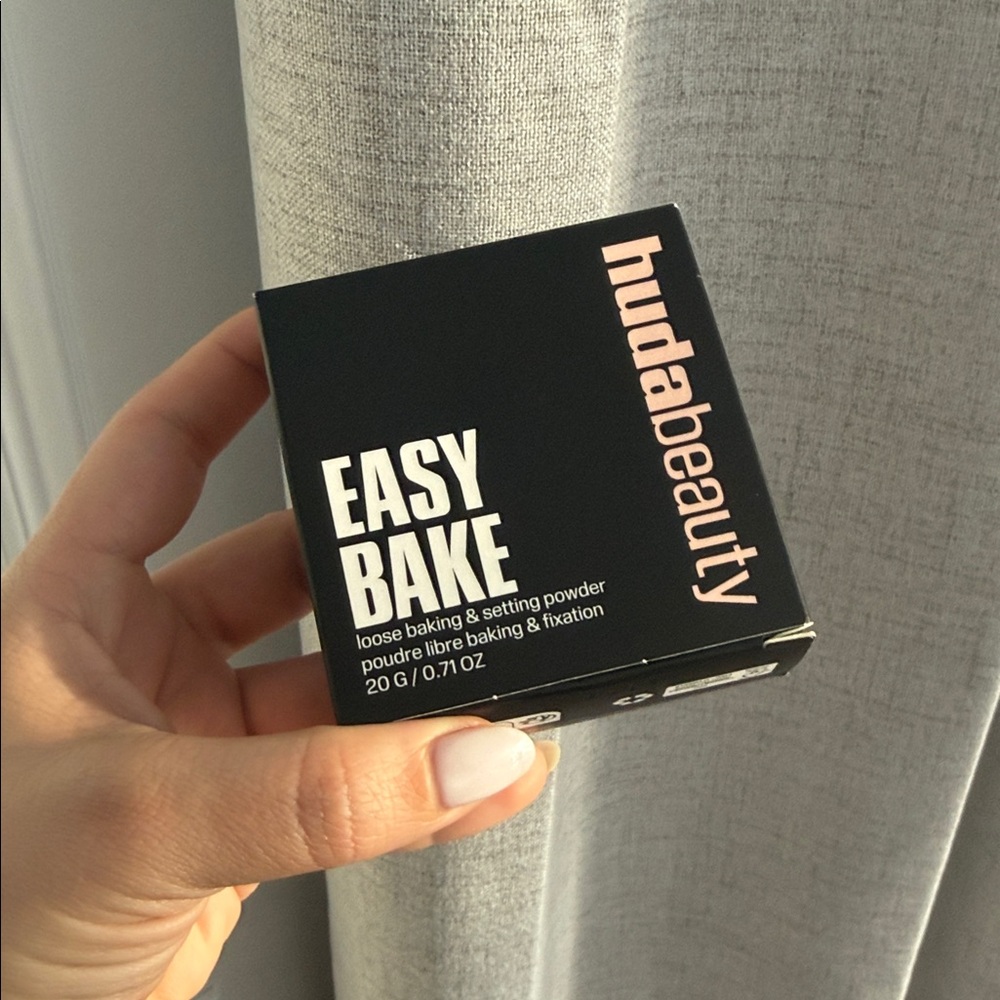 Easy Bake Loose Baking & Setting Powder - Picture 2 of 3